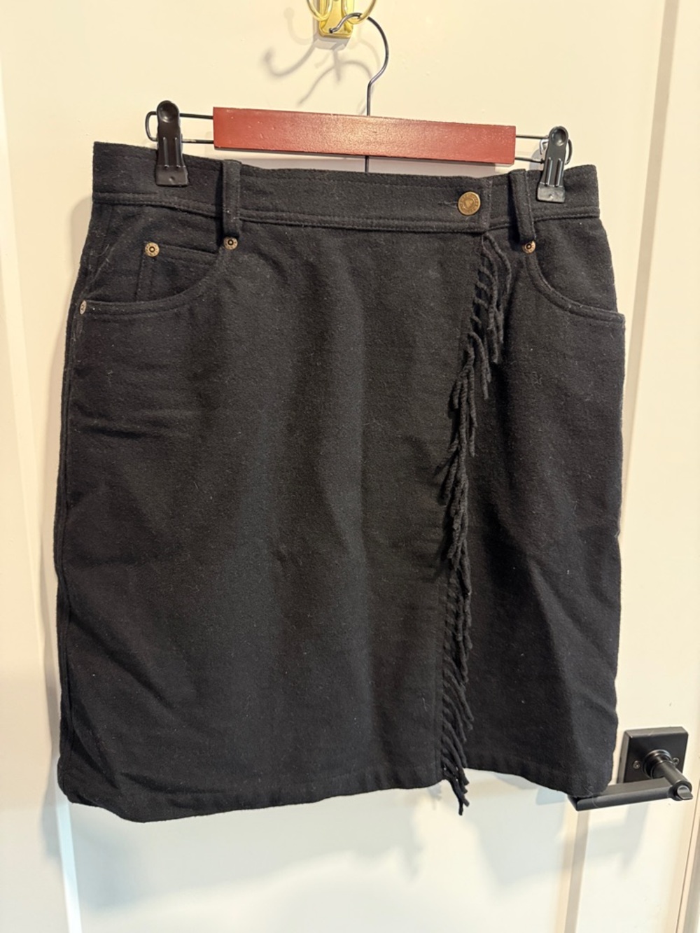 LizWear Vintage Wool Black Fringed Casual Women's Wrap Skirt Size 12 (30” Waist)